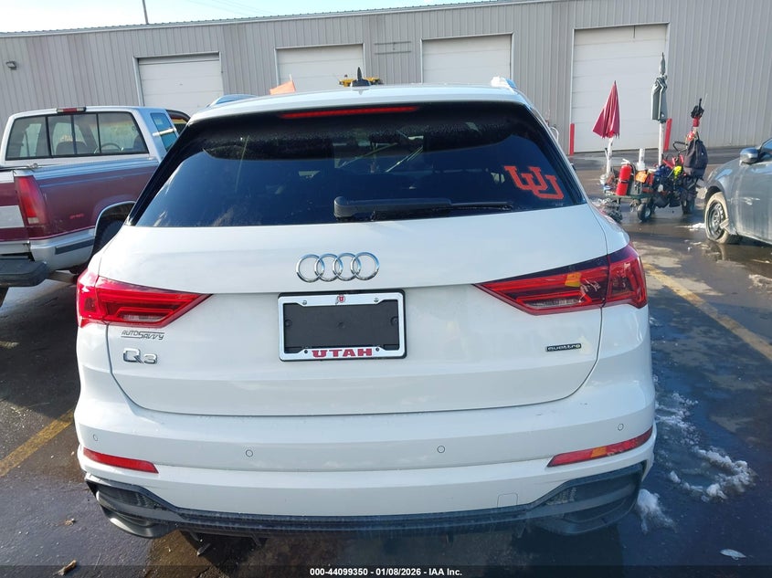 2021 Audi Q3 Premium 45 Tfsi S Line Quattro Tiptronic VIN: WA1DECF36M1100233 Lot: 44099350