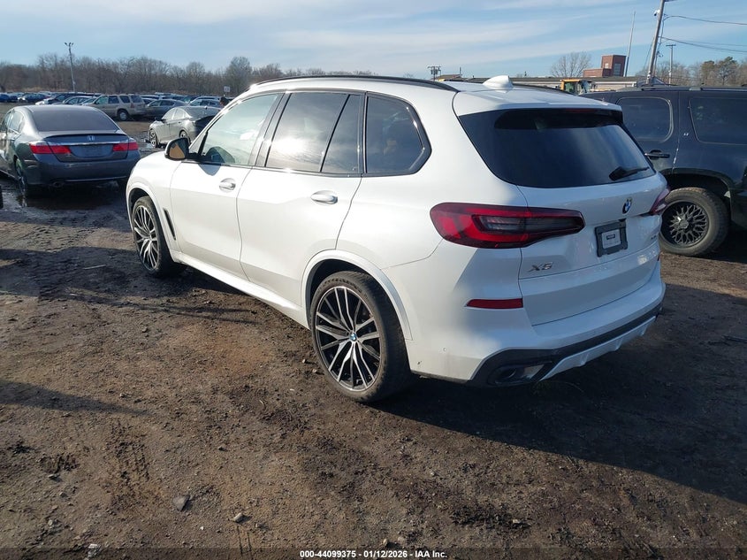 2022 BMW X5 xDrive40I