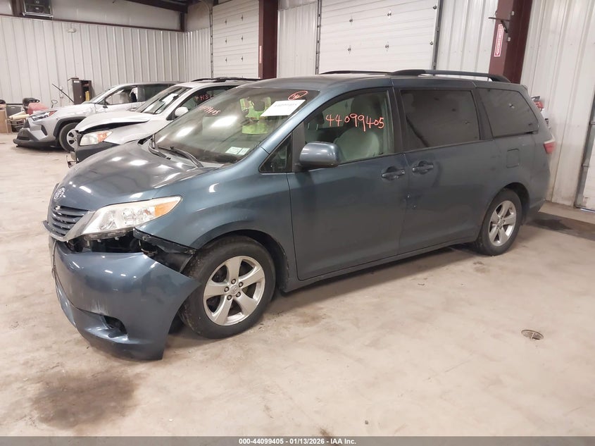 2015 Toyota Sienna Le 8 Passenger