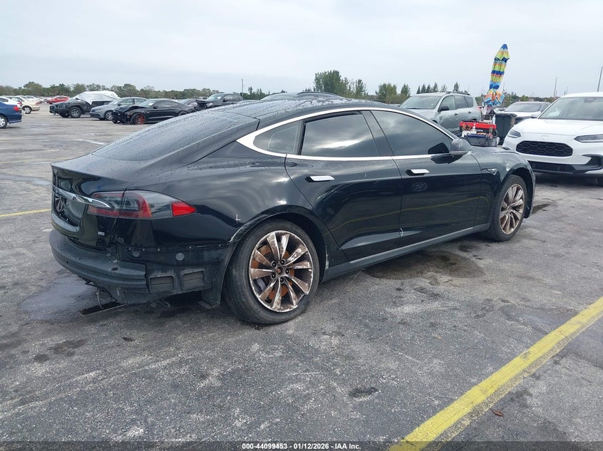 Vin: 5yjsa1dn0dfp12081, lot: 44595310, tesla model s 20134