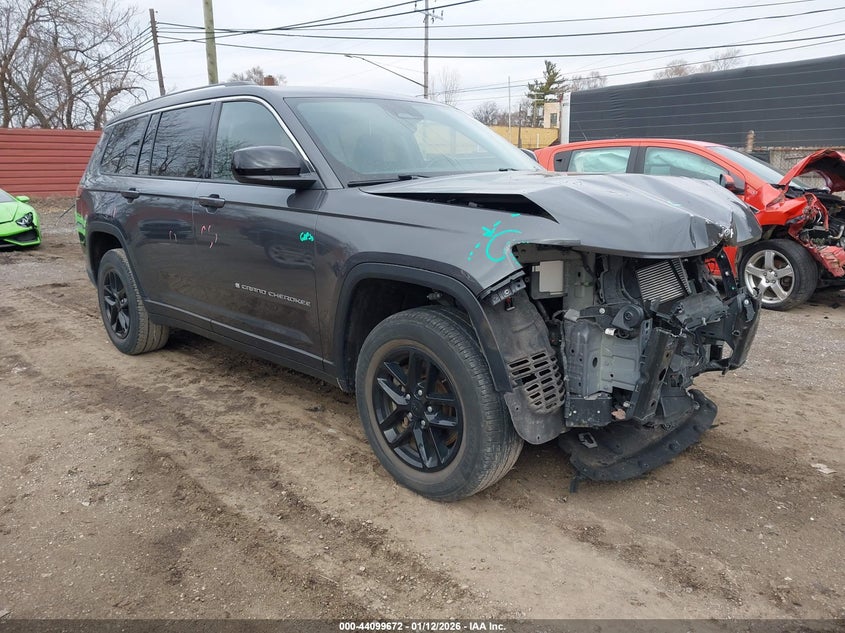 2021 Jeep Grand Cherokee L Laredo 4X4