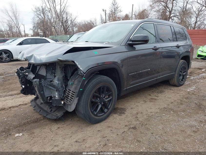 2021 Jeep Grand Cherokee L Laredo 4X4