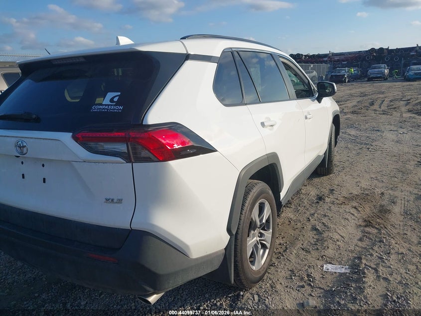 2025 Toyota Rav4 Xle