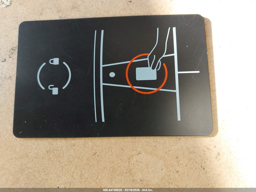 TESLA MODEL 3 - zdjęcie 11