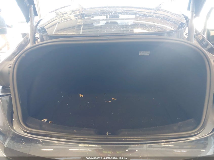 TESLA MODEL 3 - zdjęcie 20