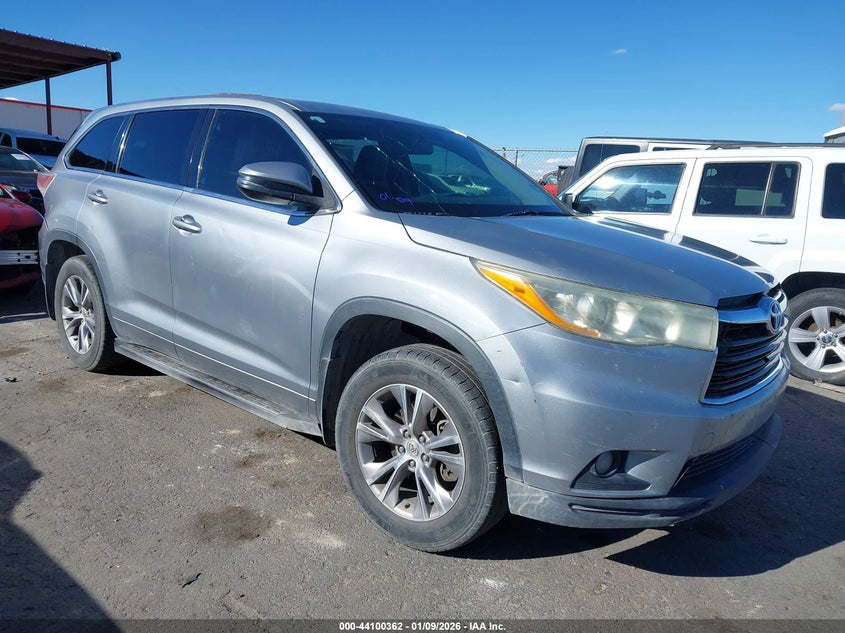 2014 Toyota Highlander Le Plus V6