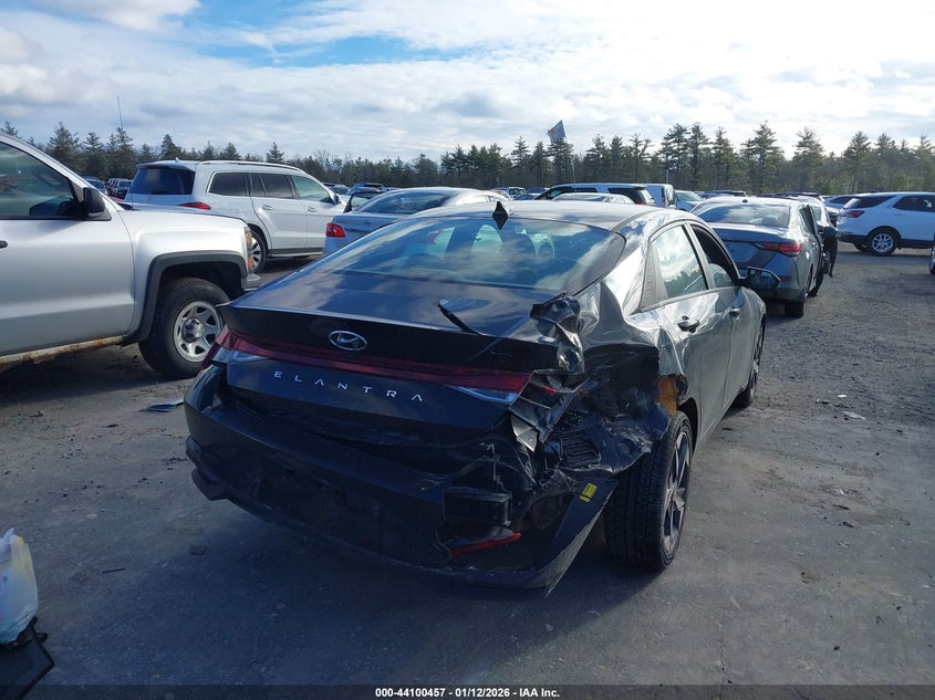 2023 Hyundai Elantra Sel