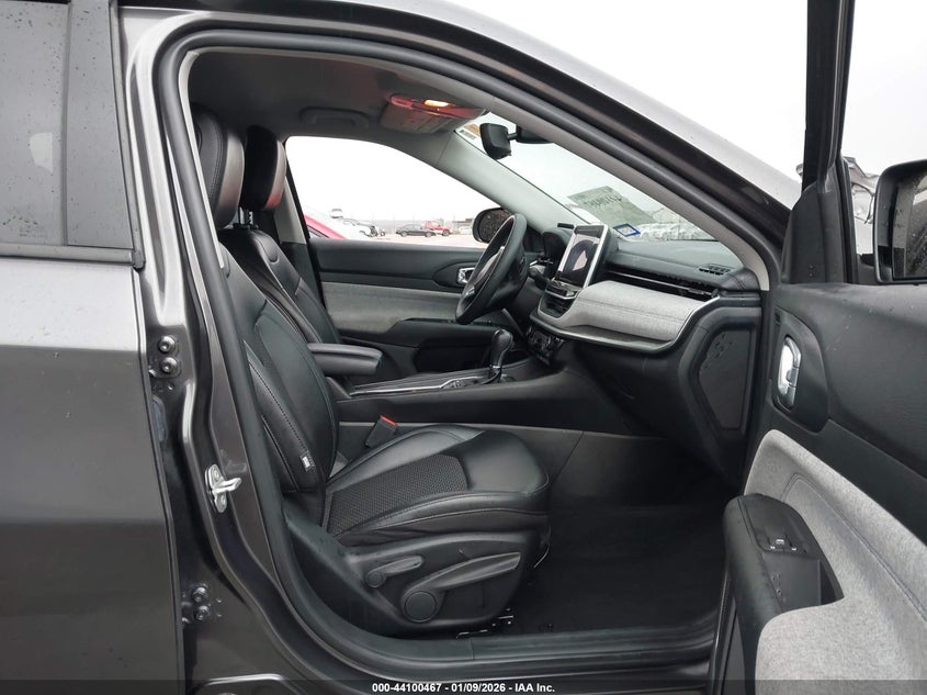 2022 Jeep Compass Latitude Fwd