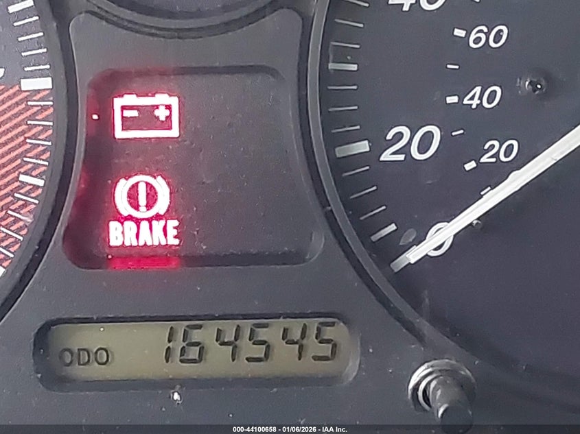 2000 Mazda Mx-5 Miata Ls/Special Edition VIN: JM1NB3537Y0144242 Lot: 44100658