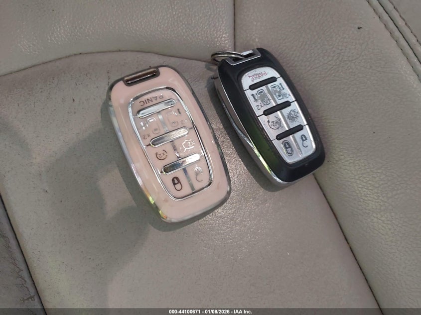 VIN 2C4RC1BG2HR515548 2017 CHRYSLER PACIFICA TOURING-L