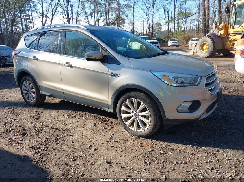 1FMCU9J96HUB91281 2017 Ford Escape Titanium auction photo 1