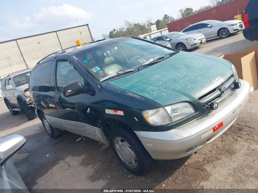 2000 Toyota Sienna Xle