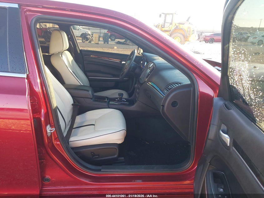 2014 Chrysler 300 Uptown Edition