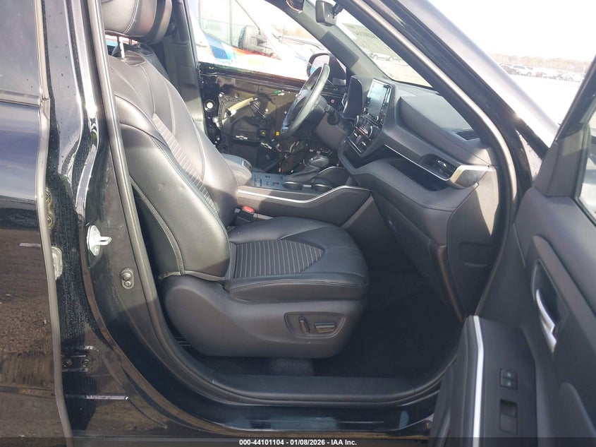 2021 Toyota Highlander Xse