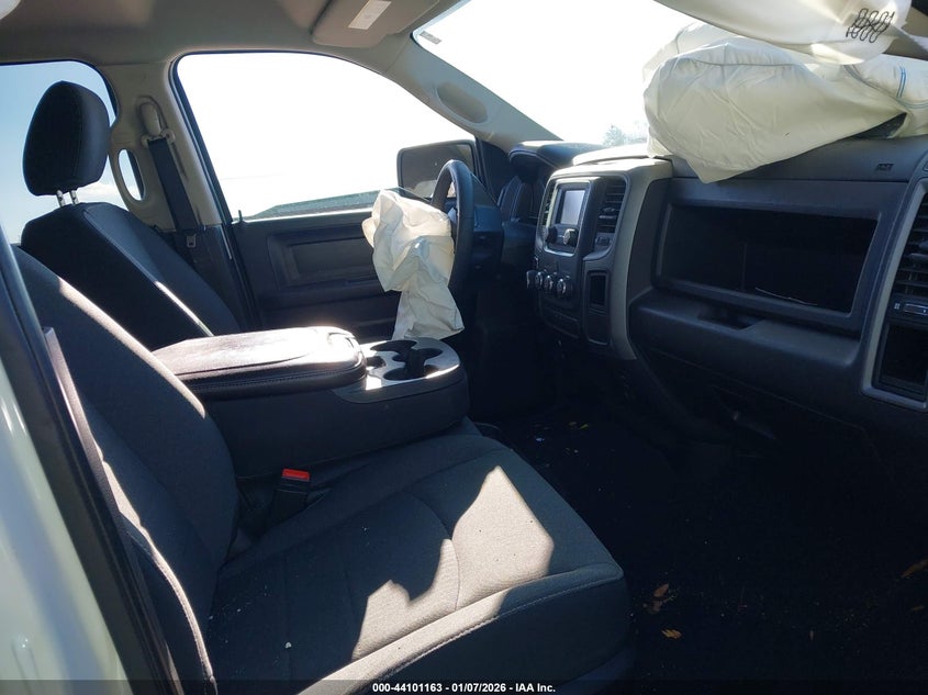 2022 Ram 1500 Classic Tradesman 4X4 5'7 Box