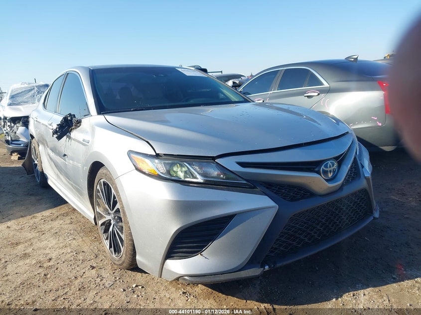 4T1B21HK0JU003047 2018 Toyota Camry Hybrid Se auction photo 1