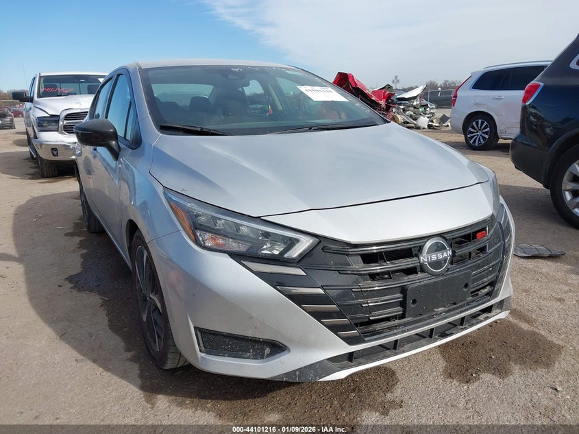 2024 Nissan Versa 1.6 Sr