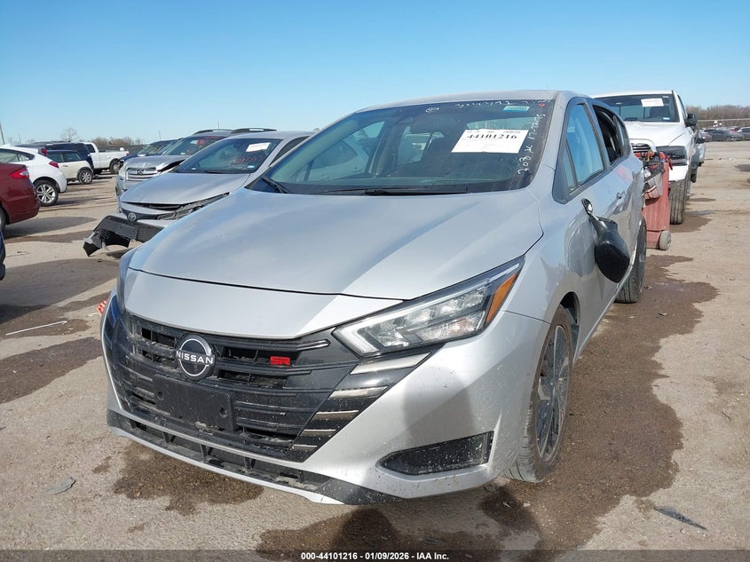 2024 Nissan Versa 1.6 Sr