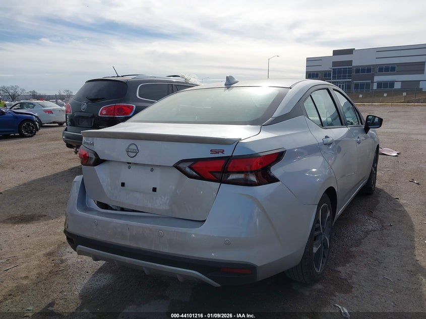 2024 Nissan Versa 1.6 Sr