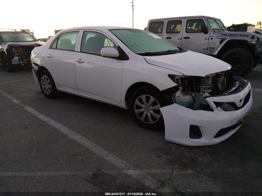 2013 TOYOTA COROLLA  VIN: 5YFBU4EE8DP177528