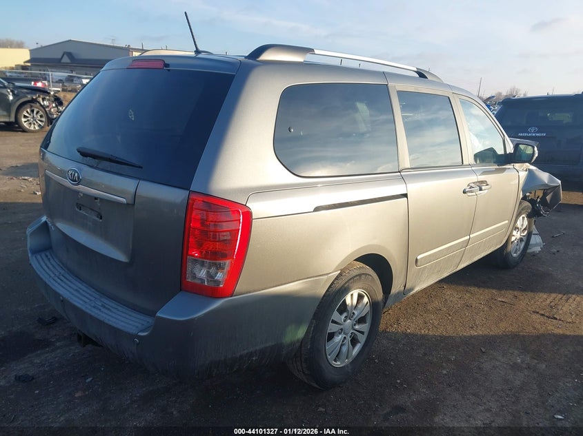 2011 Kia Sedona Lx