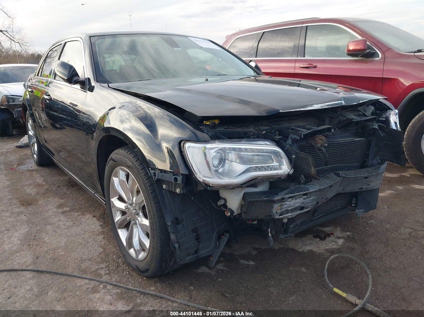 2015 Chrysler 300 Limited