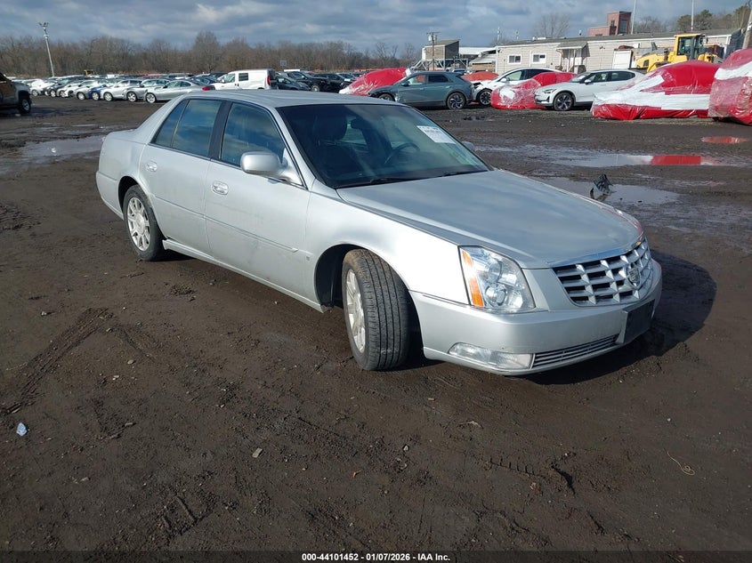 2010 Cadillac Dts Standard