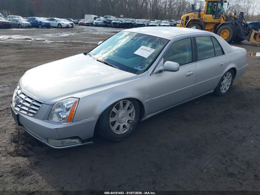 2010 Cadillac Dts Standard