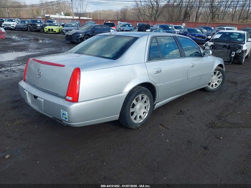 2010 Cadillac Dts Standard
