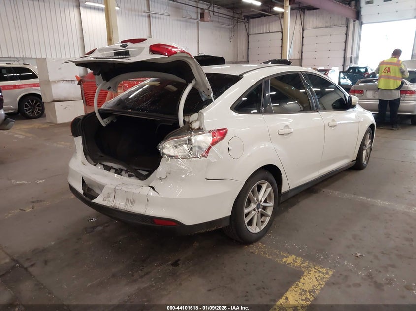 Vin: 1fadp3f23fl316982, lot: 44597475, ford focus se 20154