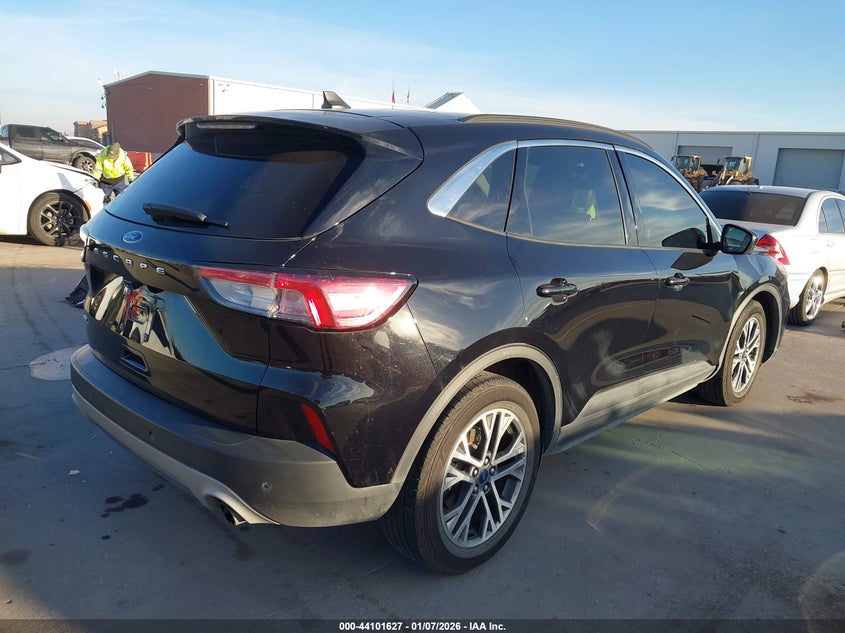 2021 Ford Escape Sel