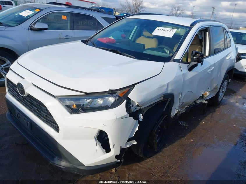 VIN 2T3F1RFV4KW016926 2019 TOYOTA RAV4 LE