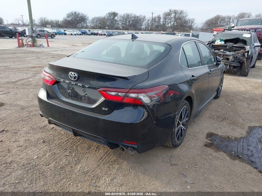 2022 Toyota Camry Se
