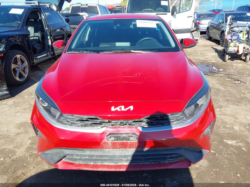 VIN 3KPF24ADXRE837565 2024 KIA FORTE LXS