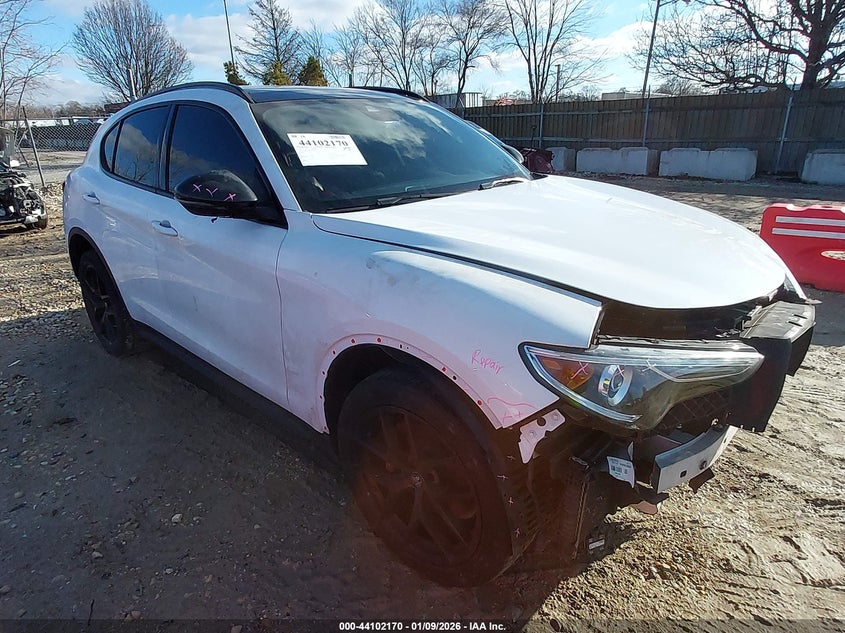 ZASPAKBN0K7C34141 ALFA ROMEO STELVIO Photo 1