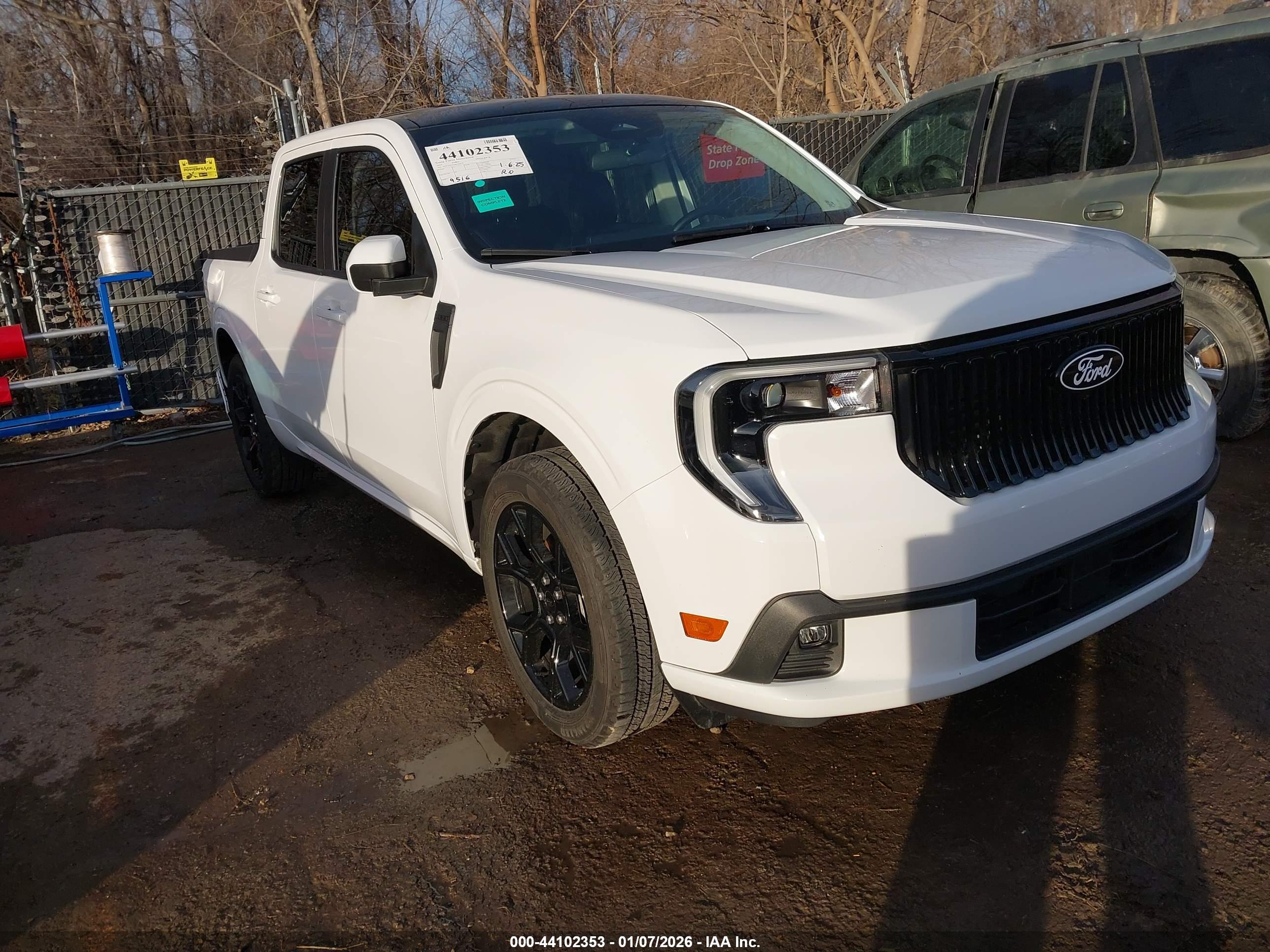 2025 Ford Maverick Lobo Standard