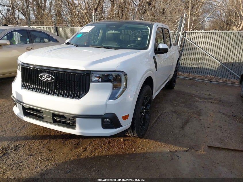 2025 Ford Maverick Lobo Standard