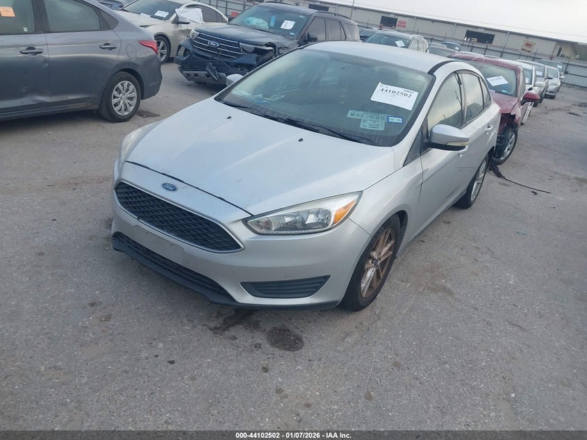 Vin: 1fadp3f26fl384564, lot: 44598359, ford focus se 20152