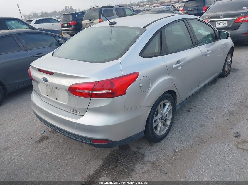 Vin: 1fadp3f26fl384564, lot: 44598359, ford focus se 20154