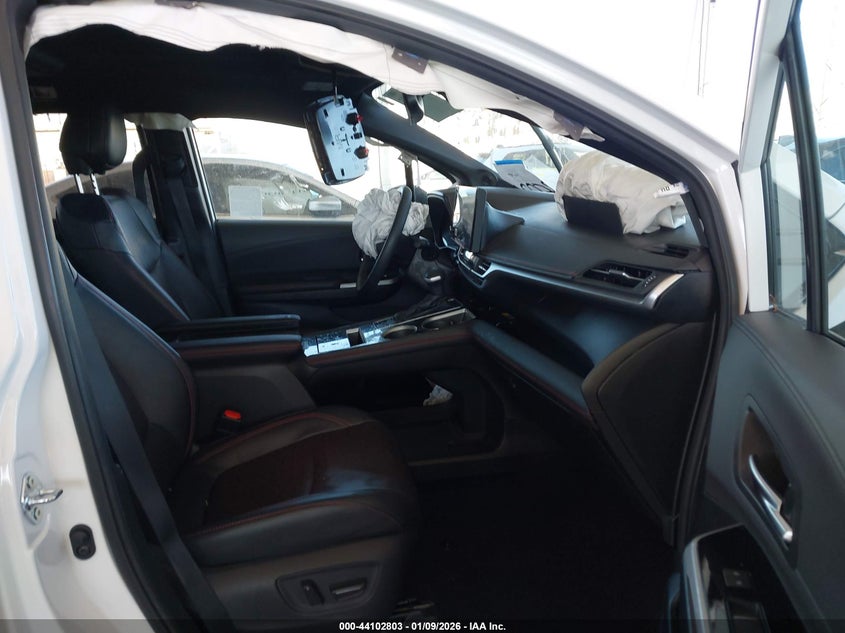 2025 Toyota Sienna Xse