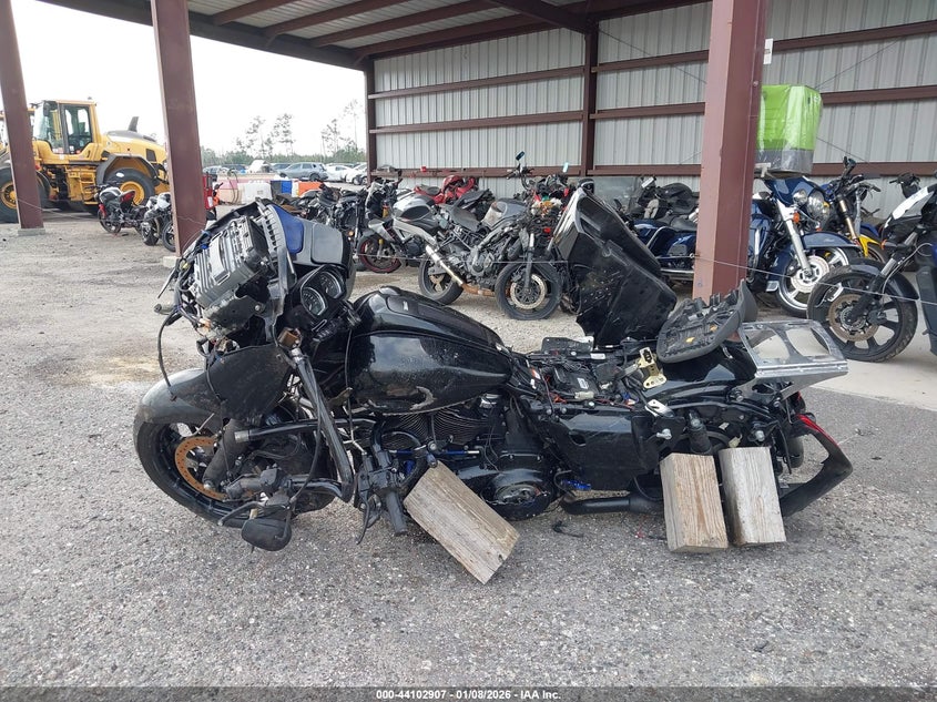 2022 Harley-Davidson Fltrxs VIN: 1HD1KTP12NB613438 Lot: 44102907
