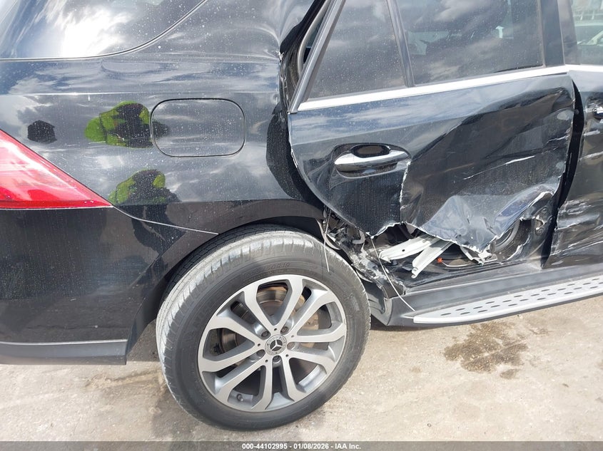 VIN 4JGDA5JB1HA814932 2017 MERCEDES-BENZ GLE 350