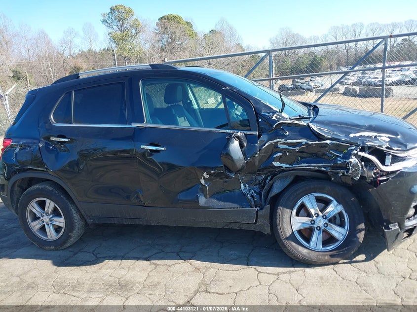 VIN KL7CJPSBXKB939212 2019 CHEVROLET TRAX LT