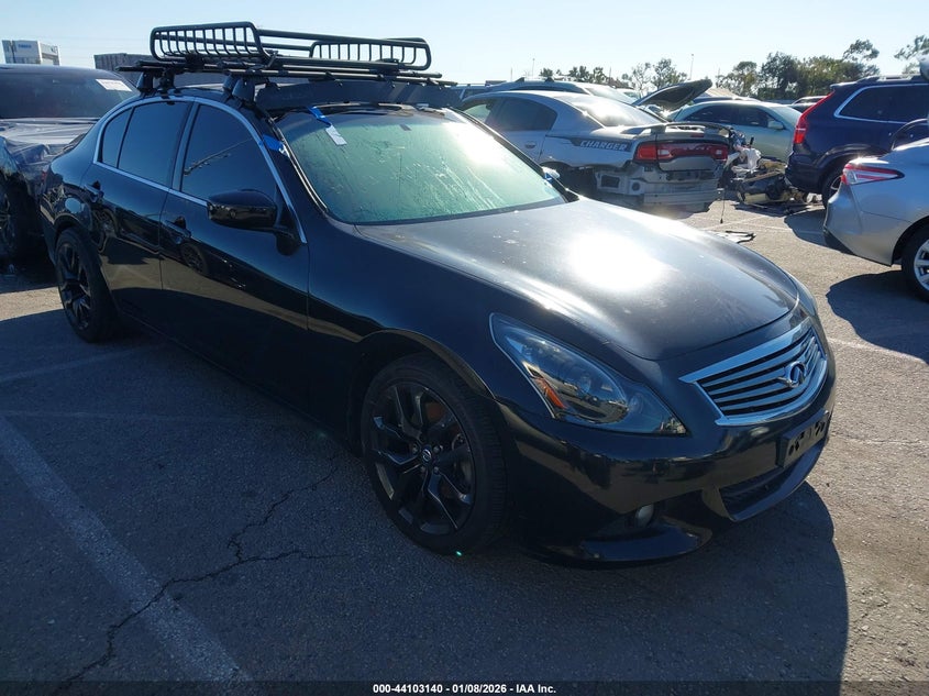 2013 INFINITI G37 JOURNEY