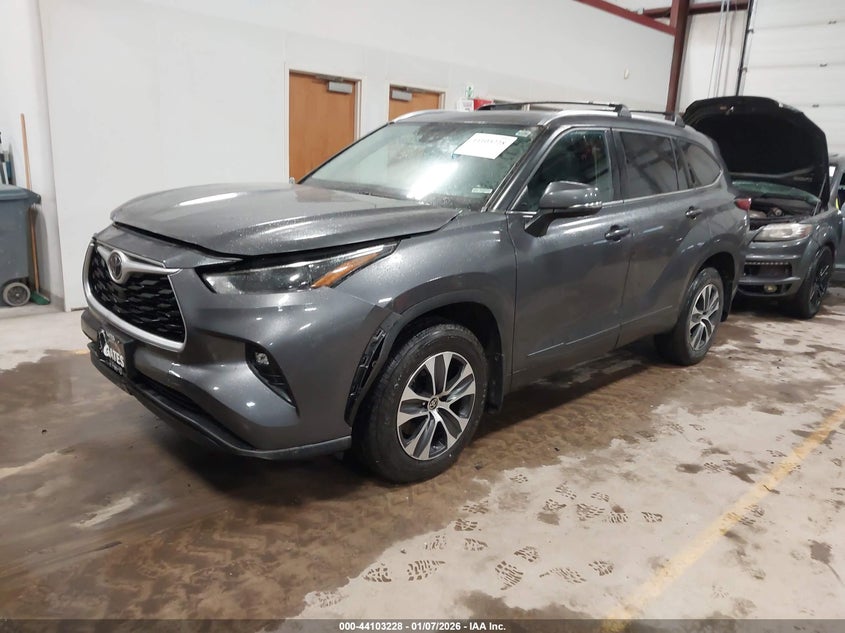 2021 Toyota Highlander Xle