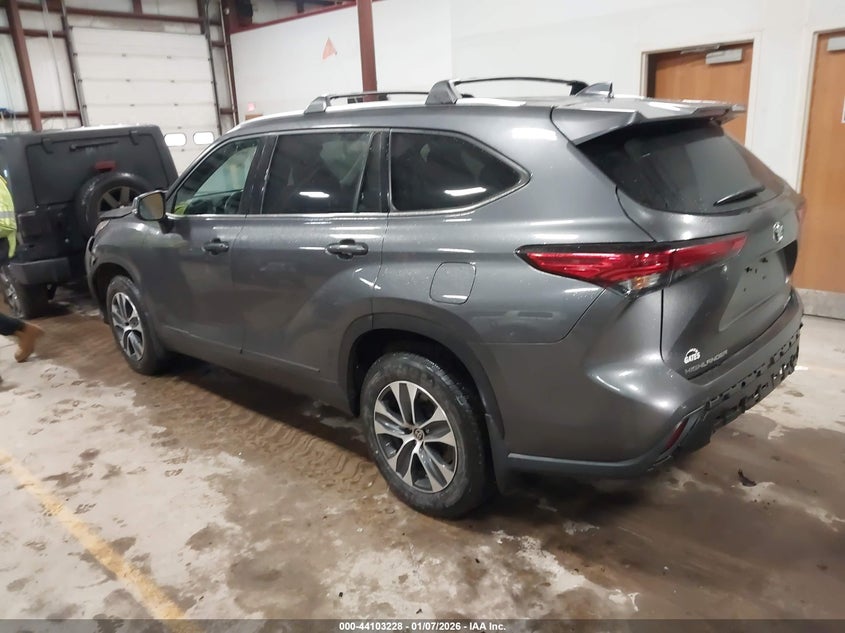 2021 Toyota Highlander Xle