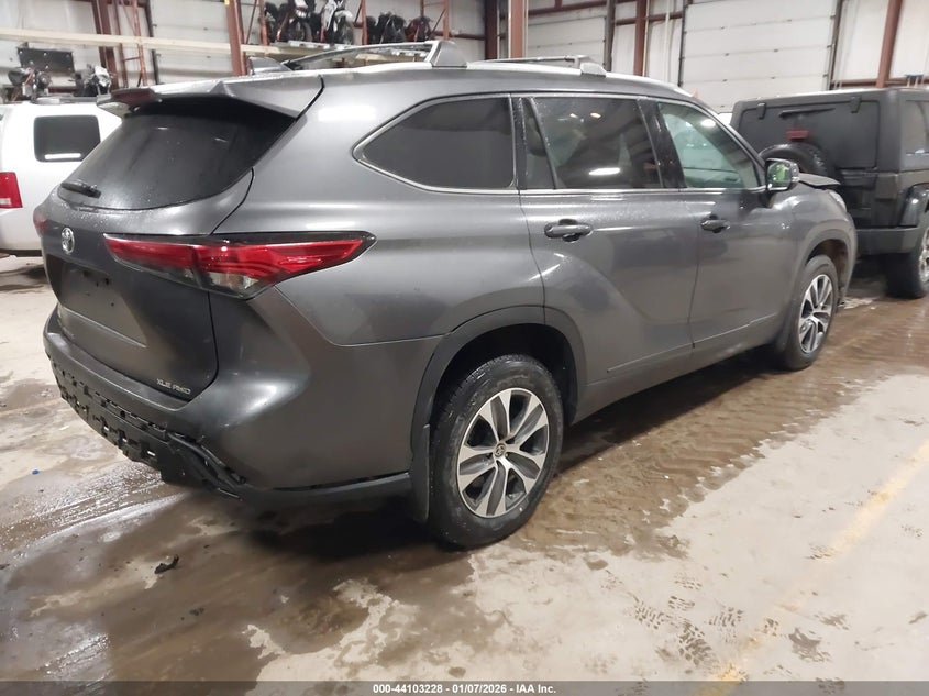 2021 Toyota Highlander Xle