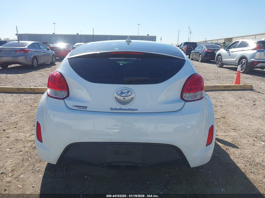 2015 Hyundai Veloster Re:flex VIN: KMHTC6AD2FU220536 Lot: 44103250