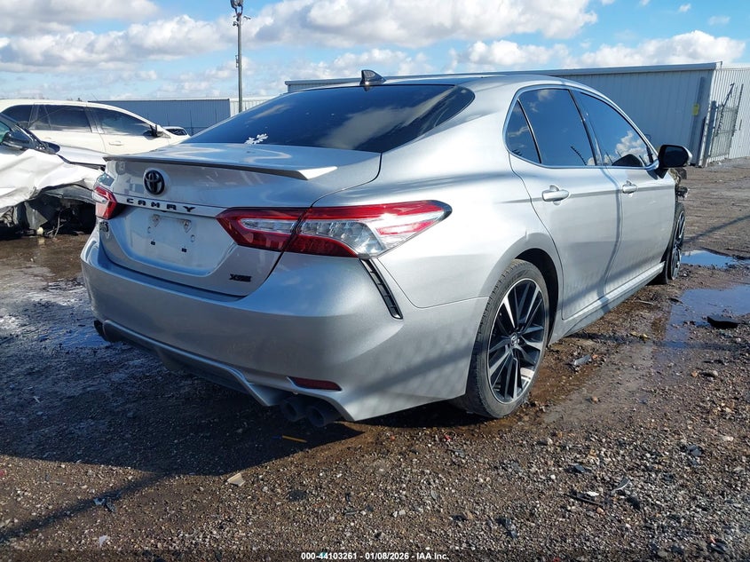 2020 Toyota Camry Xse