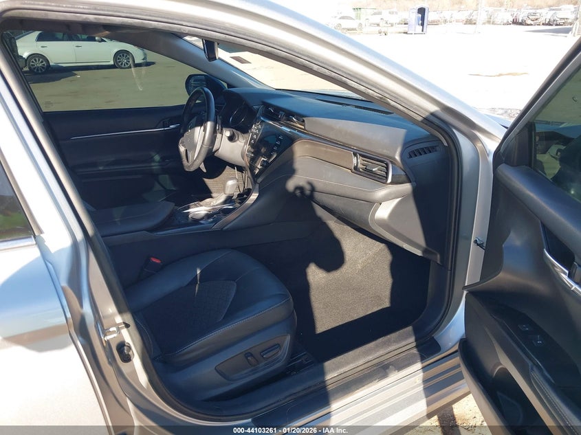 2020 Toyota Camry Xse